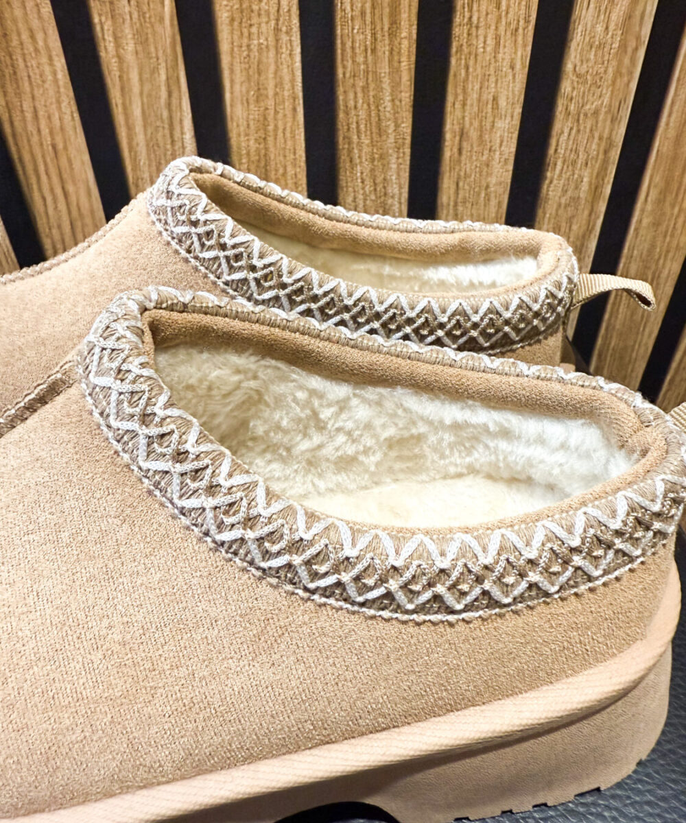 Alternative view of Zueco Antelina beige