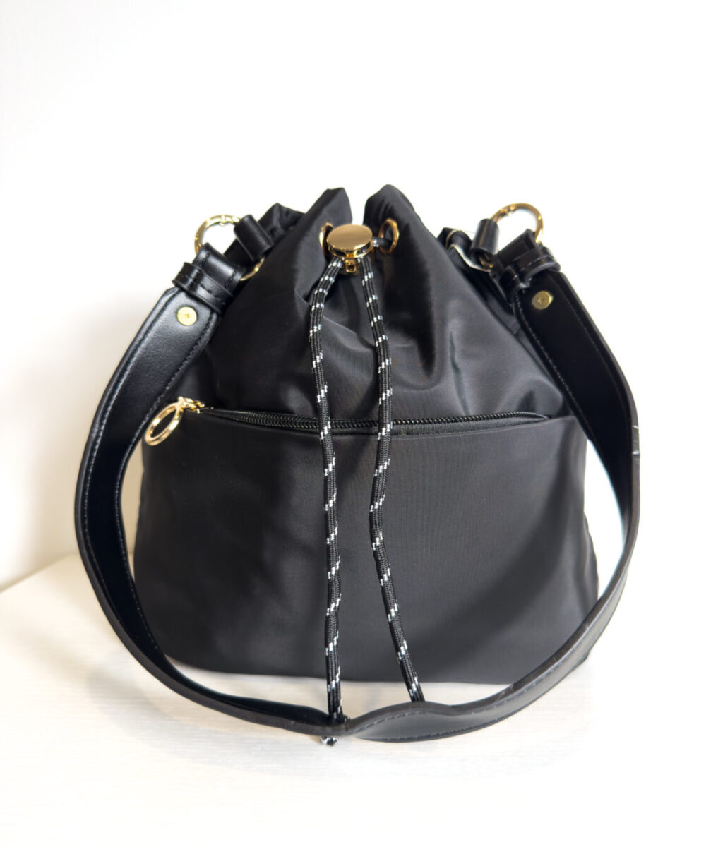 Alternative view of Bolso bombonera negro